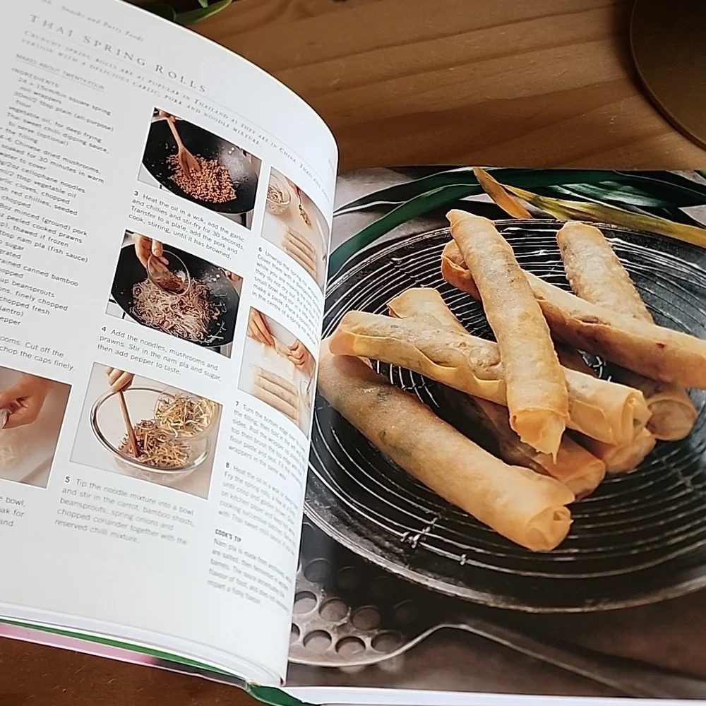Thai & South-East Asian Cooking Book - Picture 10 of 16